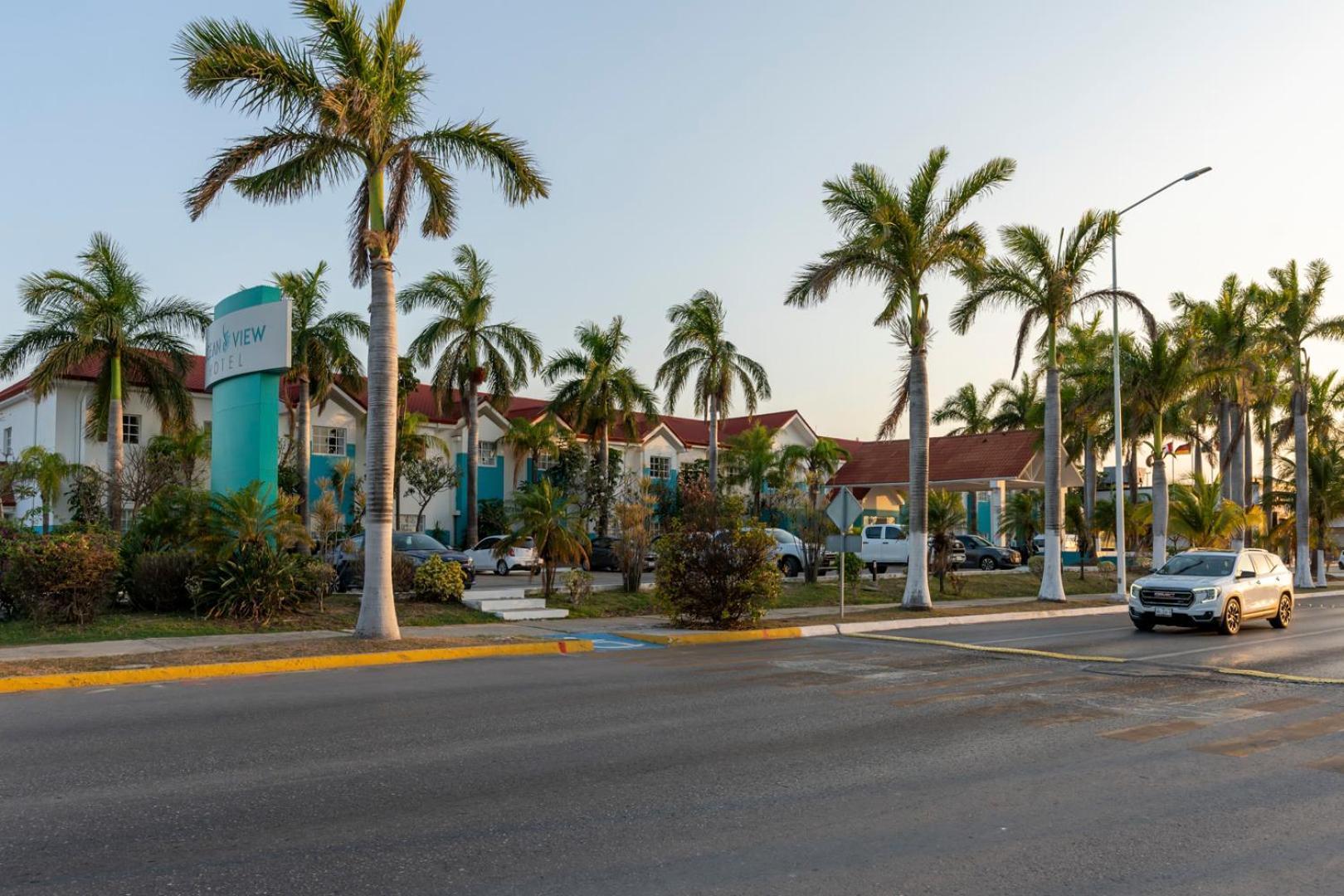 Hotel Ocean View Campeche Buitenkant foto